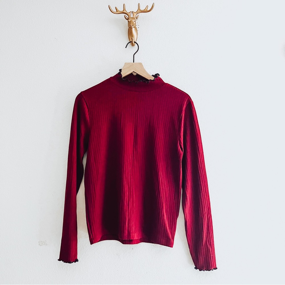 J Crew Women's Maroon Scalloped Neck Sweater Size Medium